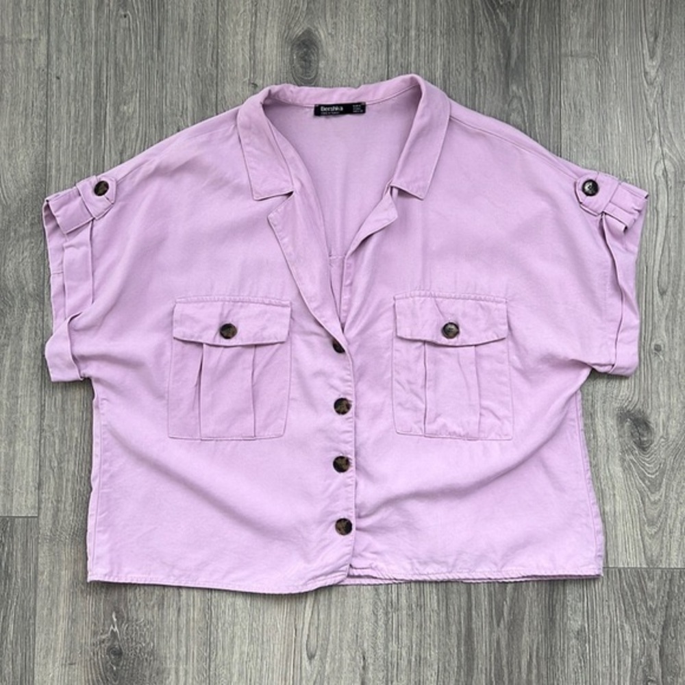 EUC Bershka Short Sleeve Utility Crop Top Light Purple Relaxed Boxy Fit Large